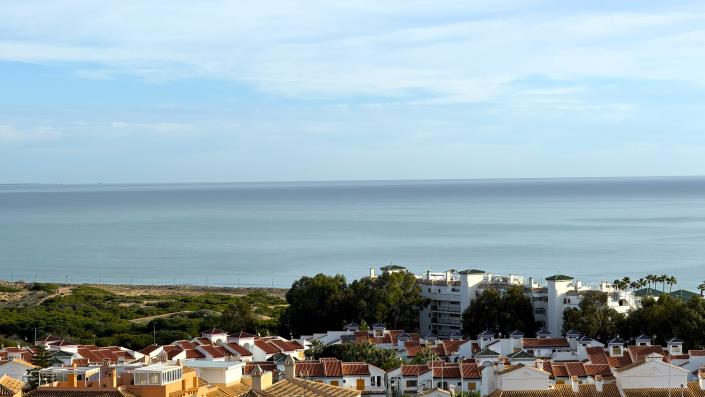 Image No.25-Studio for sale