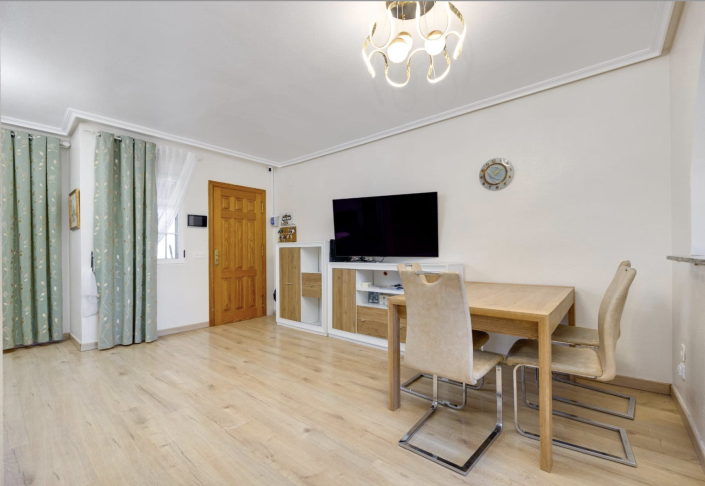 Image No.3-3 Bed Townhouse for sale