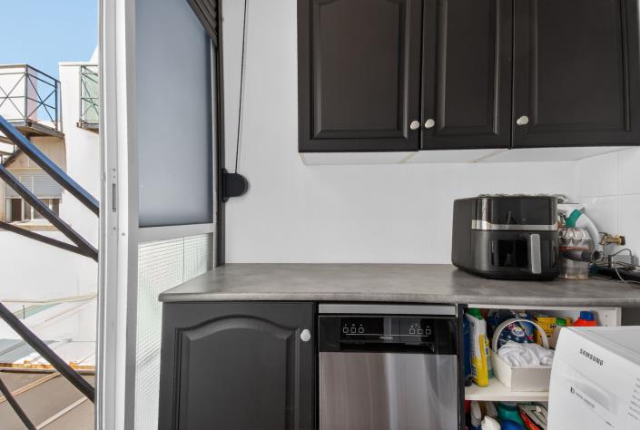 Image No.12-2 Bed Apartment for sale