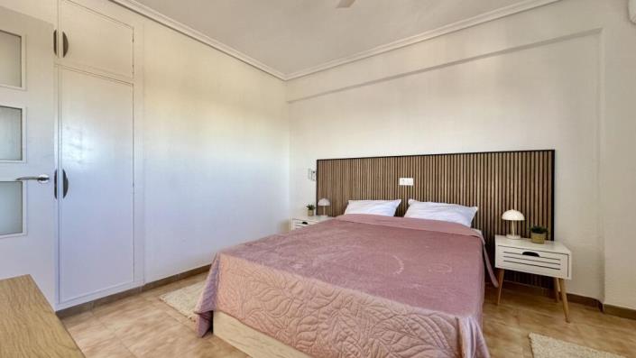 Image No.21-2 Bed Apartment for sale