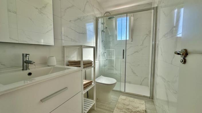 Image No.26-2 Bed Apartment for sale