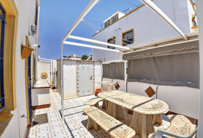 Image No.7-3 Bed Townhouse for sale