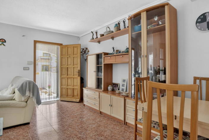 Image No.12-3 Bed Townhouse for sale