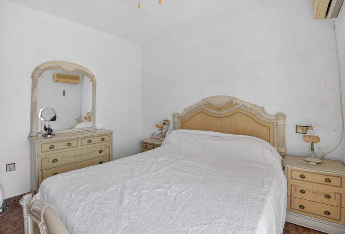 Image No.22-3 Bed Townhouse for sale