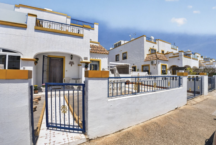 Image No.34-3 Bed Townhouse for sale