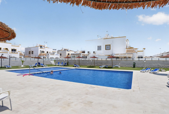 Image No.36-3 Bed Townhouse for sale