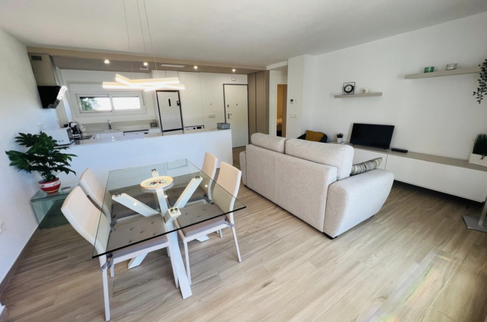 Image No.4-2 Bed Bungalow for sale