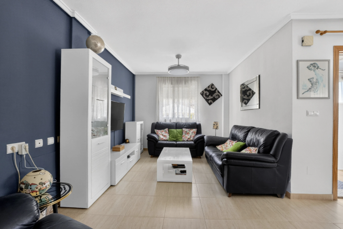 Image No.10-3 Bed Townhouse for sale