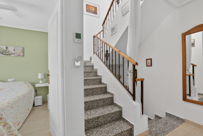 Image No.24-3 Bed Townhouse for sale