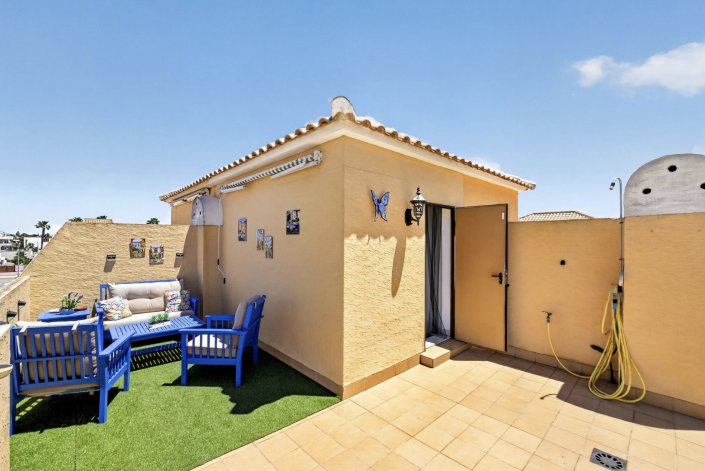 Image No.25-3 Bed Townhouse for sale