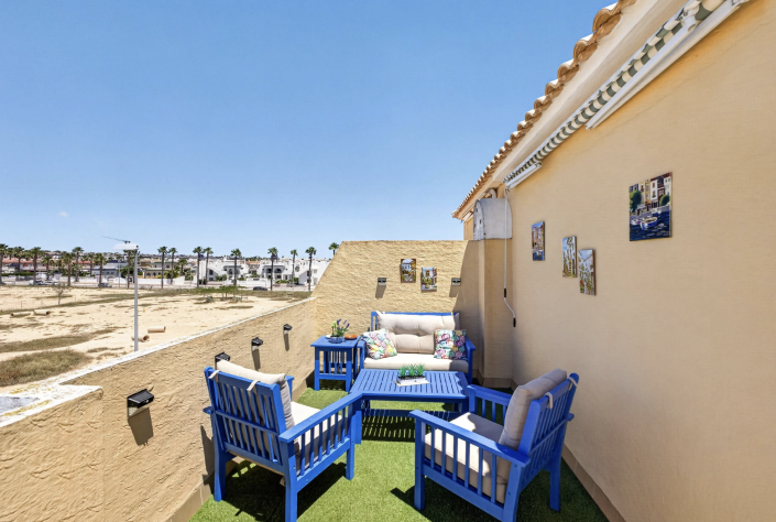 Image No.27-3 Bed Townhouse for sale
