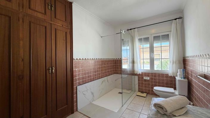 Image No.22-Villa / Independiente con 3 dormitorios en venta