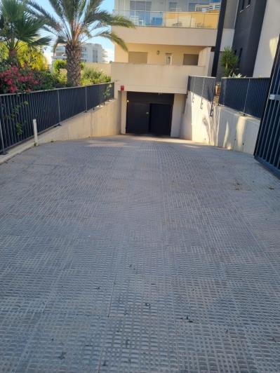 Image No.20-3 Bed Apartment for sale