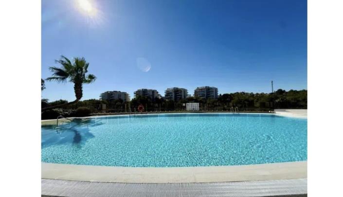 Image No.28-3 Bed Apartment for sale