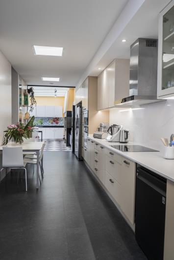 Image No.15-3 Bed Villa for sale