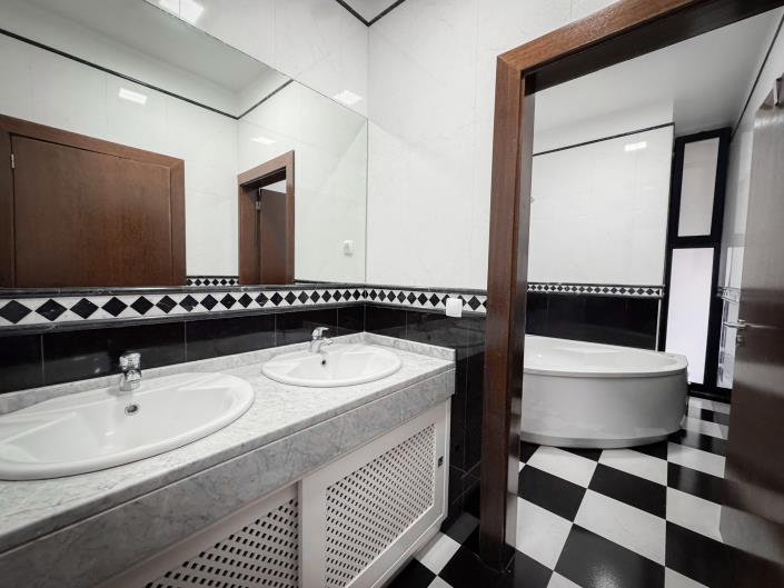 Image No.24-3 Bed Villa for sale