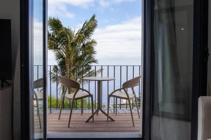 Image No.19-12 Bed Villa for sale