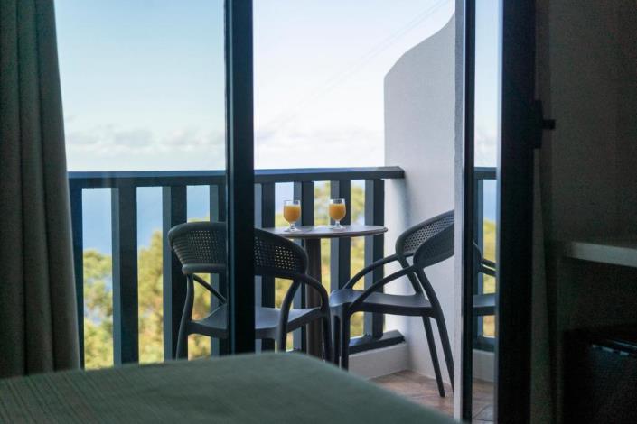 Image No.42-12 Bed Villa for sale