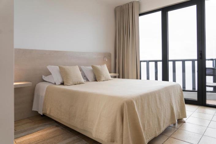 Image No.43-12 Bed Villa for sale