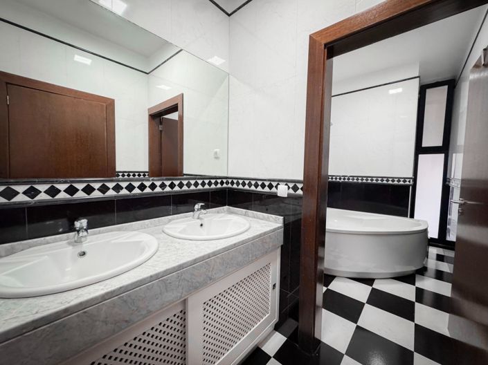 Image No.21-3 Bed Villa for sale