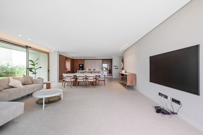 Image No.24-3 Bed Apartment for sale