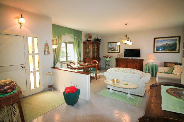 Image No.22-6 Bed House/Villa for sale