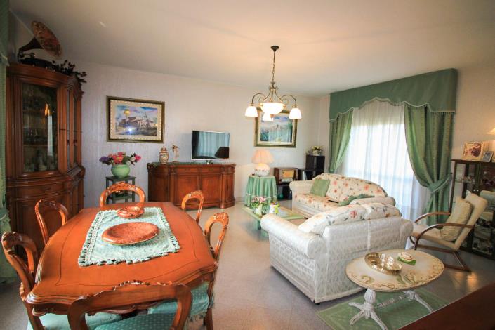 Image No.23-6 Bed House/Villa for sale