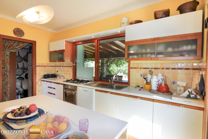 Image No.31-8 Bed House/Villa for sale