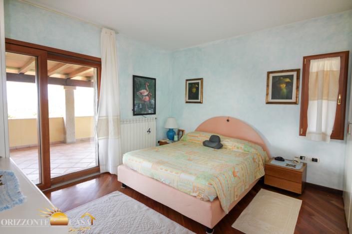 Image No.35-8 Bed House/Villa for sale