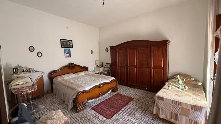 Image No.8-3 Bed Village House for sale