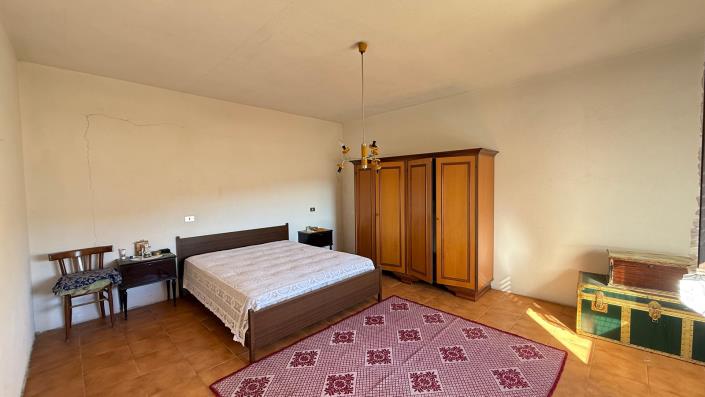 Image No.20-3 Bed Village House for sale