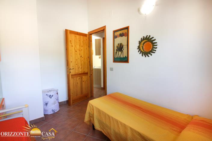 Image No.26-3 Bed Maisonette for sale