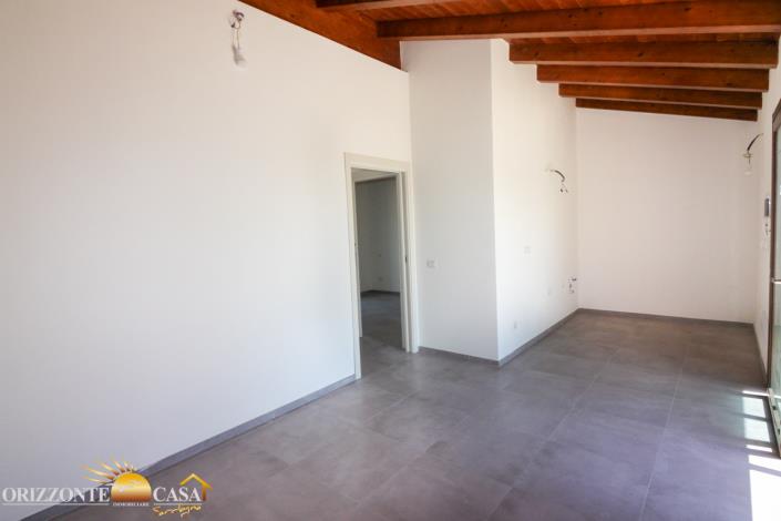 Image No.14-2 Bed Maisonette for sale