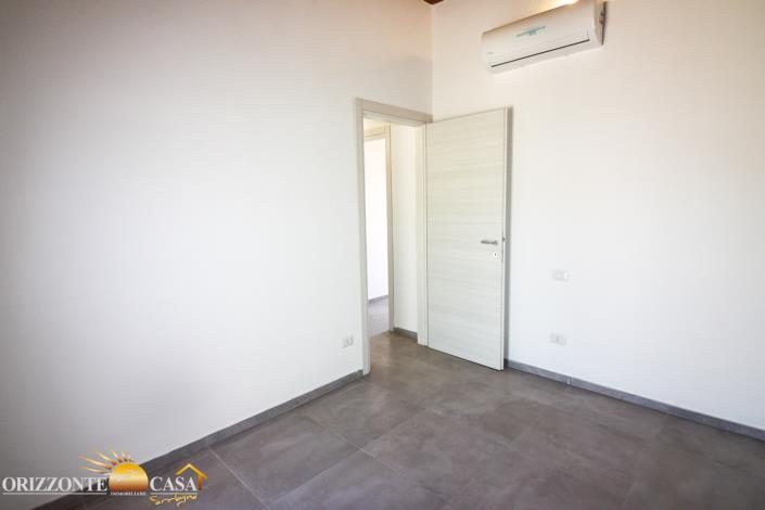 Image No.22-2 Bed Maisonette for sale