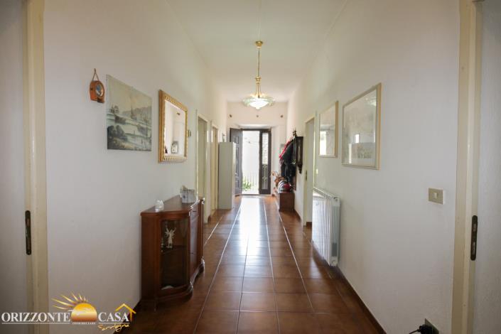 Image No.25-3 Bed Apartment for sale