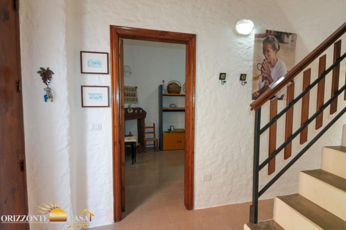 Image No.16-3 Bed Townhouse for sale