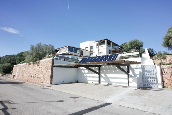 Image No.9-8 Bed Property for sale