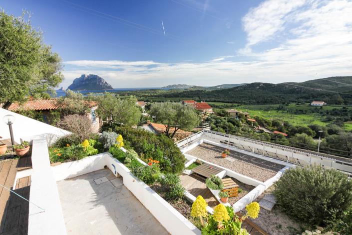 Image No.19-8 Bed Property for sale