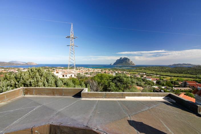 Image No.23-8 Bed Property for sale