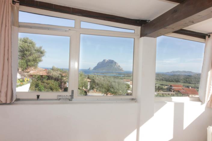 Image No.40-8 Bed Property for sale