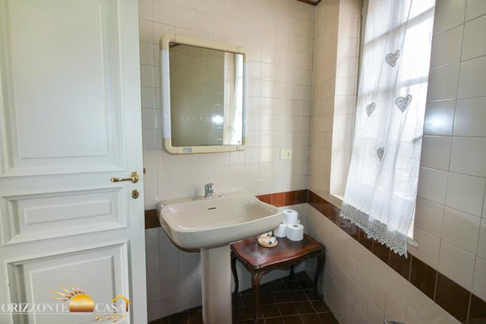 Image No.37-Maison de 4 chambres à vendre à Nuoro