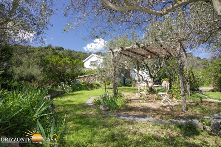 Image No.11-4 Bed Country House for sale