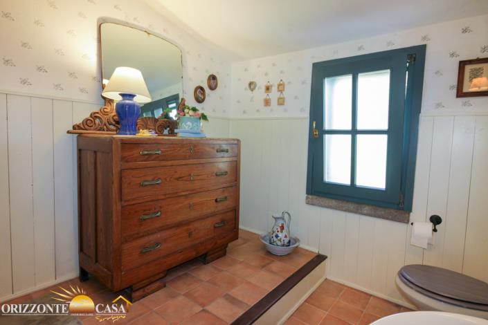 Image No.38-4 Bed Country House for sale