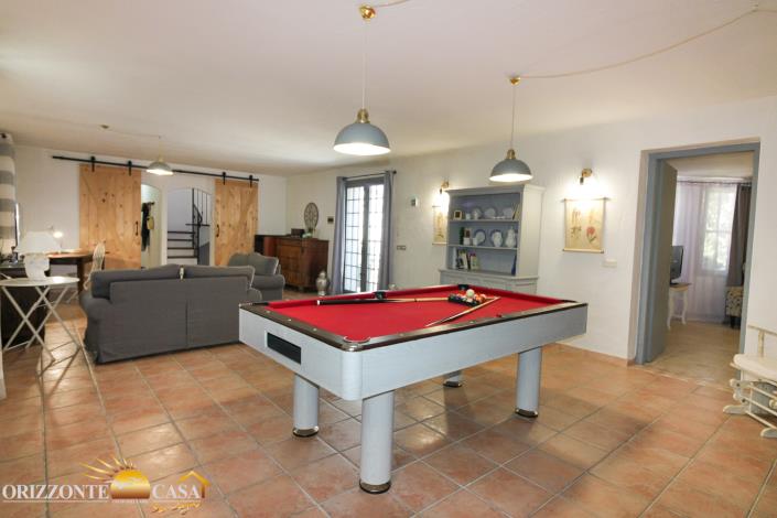 Image No.44-4 Bed Country House for sale