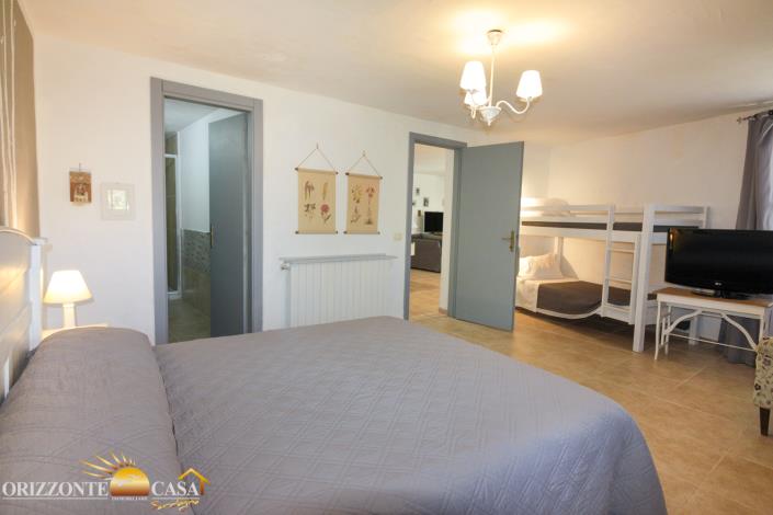 Image No.47-4 Bed Country House for sale