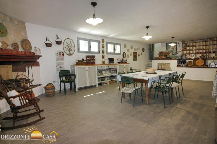 Image No.51-4 Bed Country House for sale