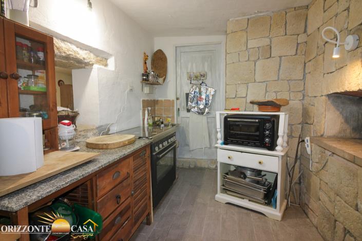 Image No.54-4 Bed Country House for sale