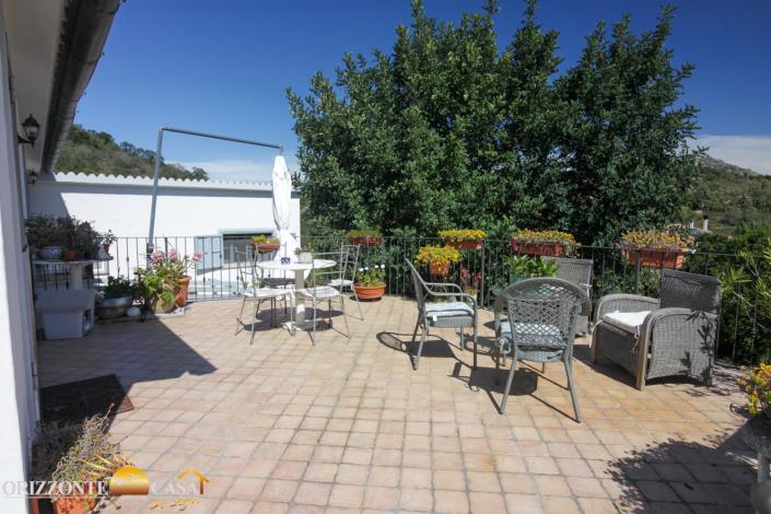 Image No.16-4 Bed Country House for sale