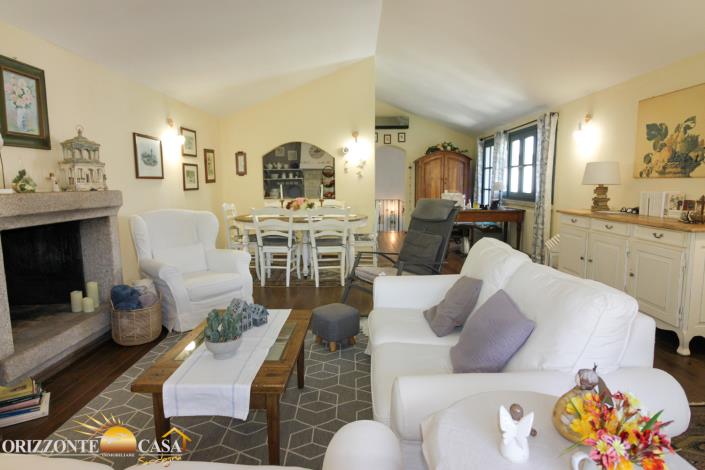 Image No.18-4 Bed Country House for sale