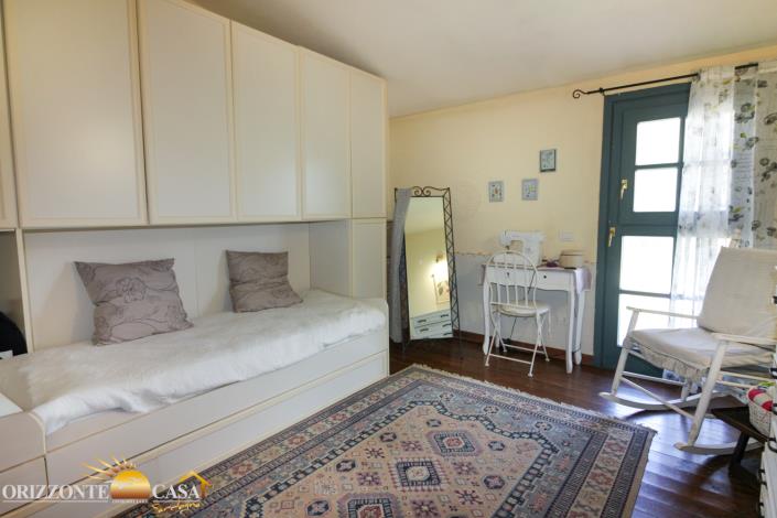 Image No.25-4 Bed Country House for sale